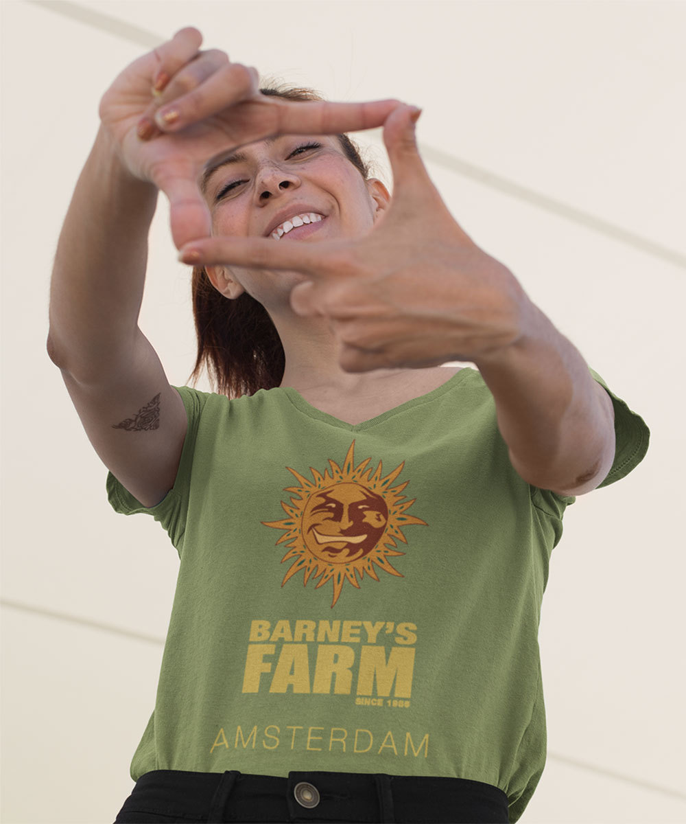 Green - V-Neck - T-shirt 10